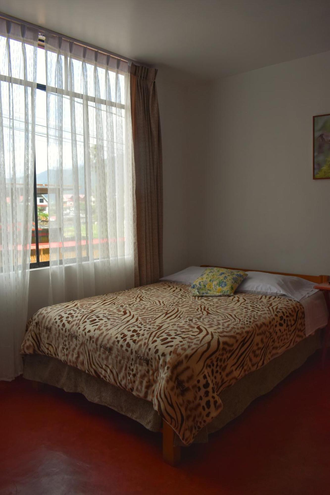 Suzet House Guest House Oxapampa Exterior photo